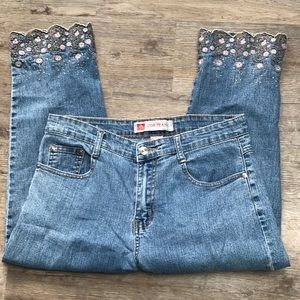 Cos Jeans Embellished Size 6 Capris P27